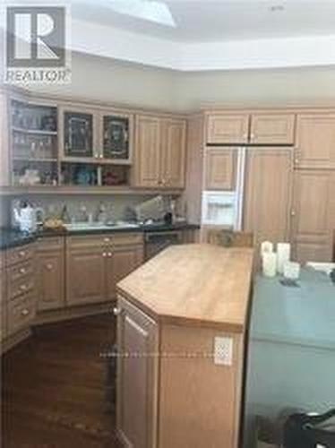 17 Teddington Park Avenue W, Toronto (Lawrence Park North), ON - Indoor Photo Showing Kitchen