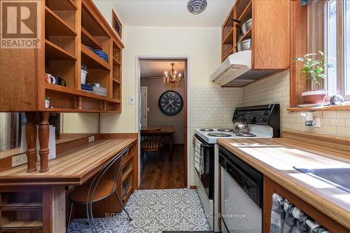 201 Birkdale Road, Toronto (Bendale), ON - Indoor Photo Showing Kitchen