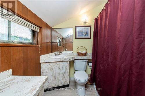 201 Birkdale Road, Toronto (Bendale), ON - Indoor Photo Showing Bathroom