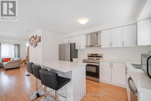 1445 Bradenton Path, Oshawa, ON - Indoor Photo Showing Kitchen