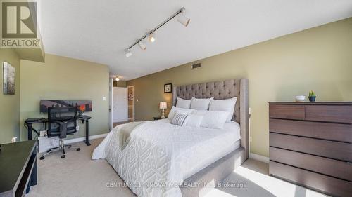 212 - 168 Bonis Avenue, Toronto (Tam O'Shanter-Sullivan), ON - Indoor Photo Showing Bedroom