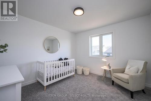 8 Hazelwood Path, Thames Centre (Dorchester), ON - Indoor Photo Showing Bedroom