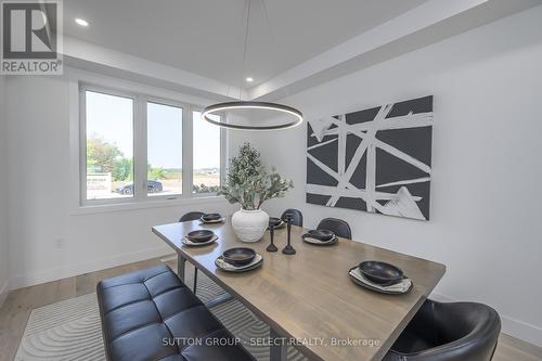 118 Timberwalk Trail, Middlesex Centre (Ilderton), ON - Indoor Photo Showing Dining Room