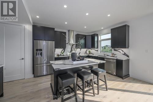 118 Timberwalk Trail, Middlesex Centre (Ilderton), ON - Indoor Photo Showing Kitchen