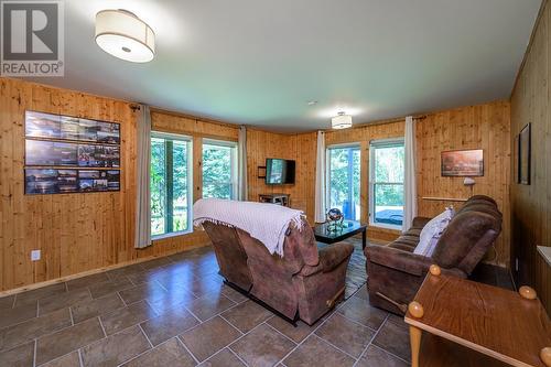 8780 Robson Road, Prince George, BC - Indoor Photo Showing Living Room