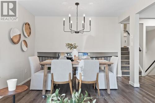 1097 St Andrews Court, Oshawa (Donevan), ON - Indoor Photo Showing Dining Room