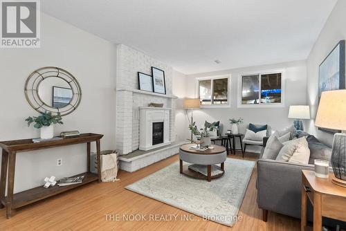 1097 St Andrews Court, Oshawa (Donevan), ON - Indoor Photo Showing Living Room With Fireplace