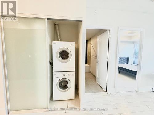 316 - 120 Harrison Garden Boulevard, Toronto (Willowdale East), ON - Indoor Photo Showing Laundry Room