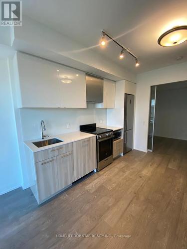 1119 - 251 Jarvis Street, Toronto, ON - Indoor Photo Showing Kitchen