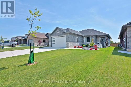 101 Kamal Drive, Sarnia, ON - Outdoor