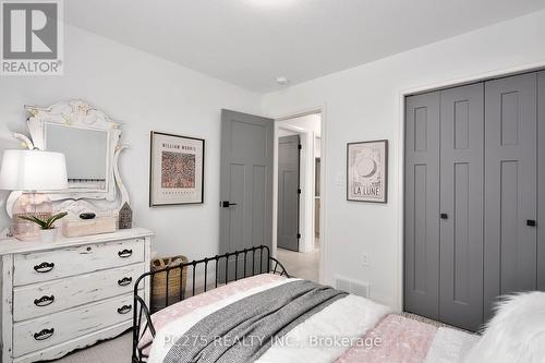 101 Kamal Drive, Sarnia, ON - Indoor Photo Showing Bedroom