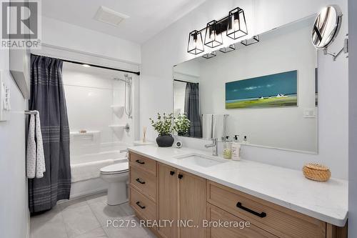 101 Kamal Drive, Sarnia, ON - Indoor Photo Showing Bathroom