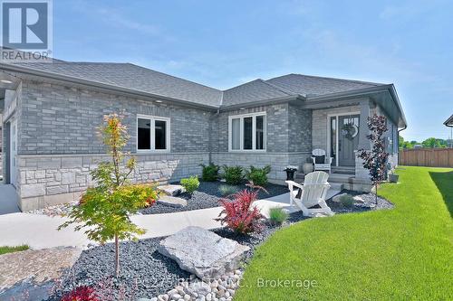 101 Kamal Drive, Sarnia, ON - Outdoor