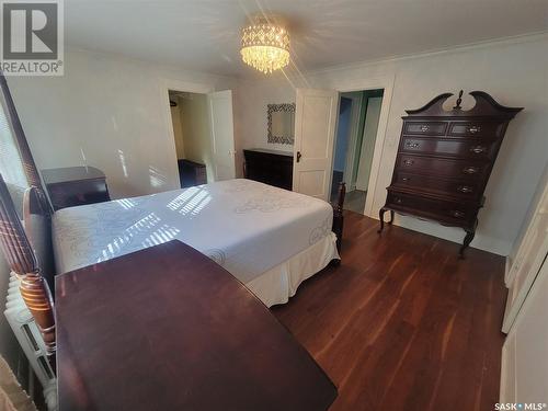 300 Main Street, Wilkie, SK - Indoor Photo Showing Bedroom