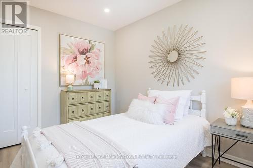 25 Duchess Drive, Cambridge, ON - Indoor Photo Showing Bedroom