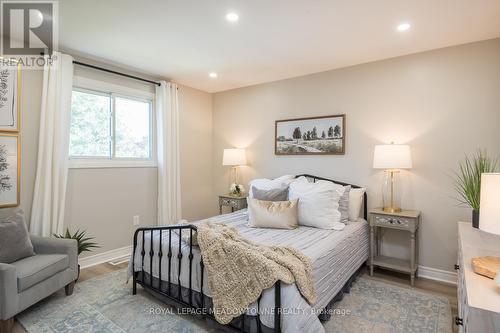 25 Duchess Drive, Cambridge, ON - Indoor Photo Showing Bedroom