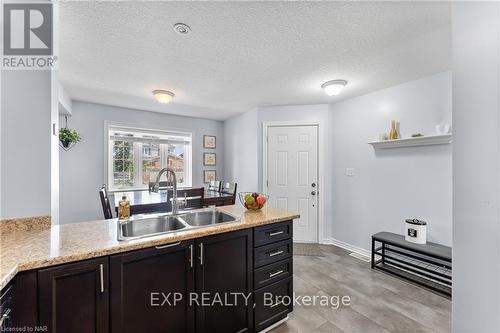 13B - 15 Carere Crescent, Guelph, ON - Indoor Photo Showing Kitchen With Double Sink