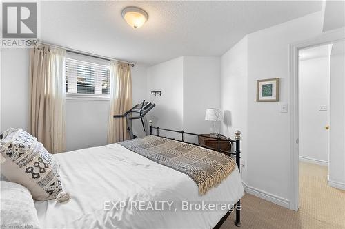 13B - 15 Carere Crescent, Guelph, ON - Indoor Photo Showing Bedroom