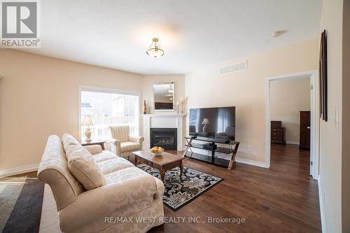 4422 Mann Street, Niagara Falls (Chippawa), ON - Indoor Photo Showing Living Room With Fireplace