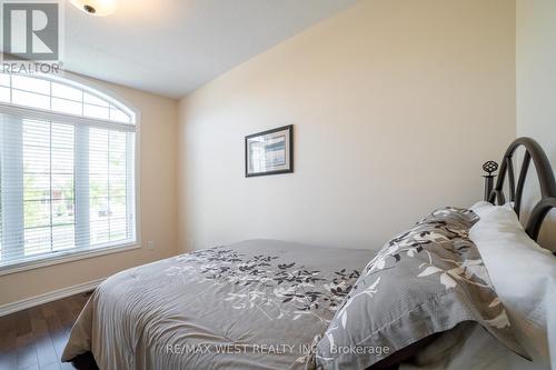 4422 Mann Street, Niagara Falls (Chippawa), ON - Indoor Photo Showing Bedroom