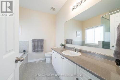 4422 Mann Street, Niagara Falls (Chippawa), ON - Indoor Photo Showing Bathroom