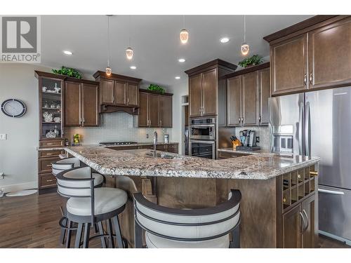 1420 Pinot Noir Drive, West Kelowna, BC - Indoor Photo Showing Kitchen With Stainless Steel Kitchen With Upgraded Kitchen