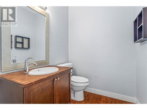 638 Long Ridge Drive, Kelowna, BC - Indoor Photo Showing Bathroom