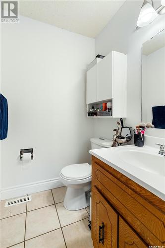 6814 Dalgliesh Drive, Regina, SK - Indoor Photo Showing Bathroom