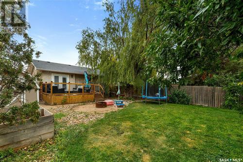 6814 Dalgliesh Drive, Regina, SK - Outdoor With Deck Patio Veranda With Backyard