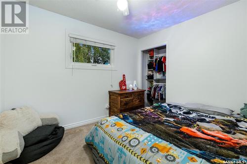 6814 Dalgliesh Drive, Regina, SK - Indoor Photo Showing Bedroom