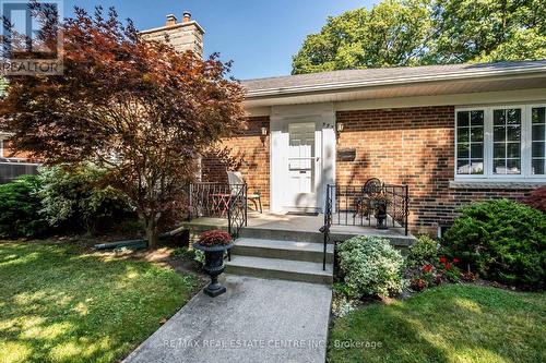 393 River Side Drive, Oakville (Old Oakville), ON 