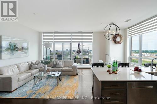 710 - 2480 Prince Michael Drive, Oakville (Iroquois Ridge North), ON - Indoor Photo Showing Living Room