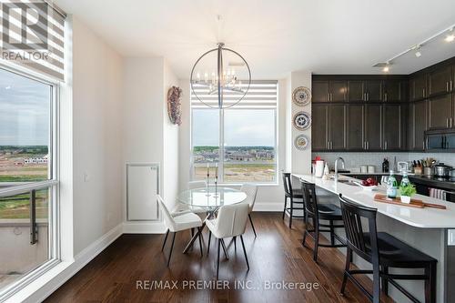 710 - 2480 Prince Michael Drive, Oakville, ON - Indoor Photo Showing Dining Room