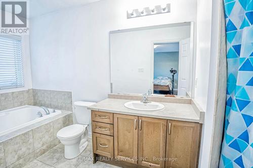 55 Naperton Drive, Brampton (Sandringham-Wellington), ON - Indoor Photo Showing Bathroom