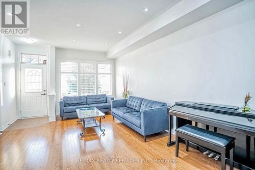 55 Naperton Drive, Brampton, ON - Indoor Photo Showing Living Room