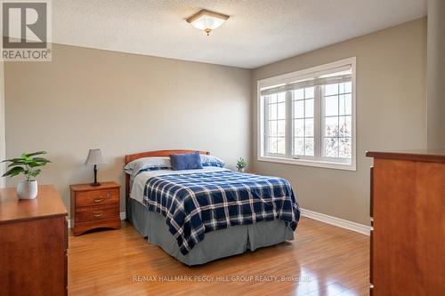 19 Serena Lane, Barrie (Painswick South), ON - Indoor Photo Showing Bedroom