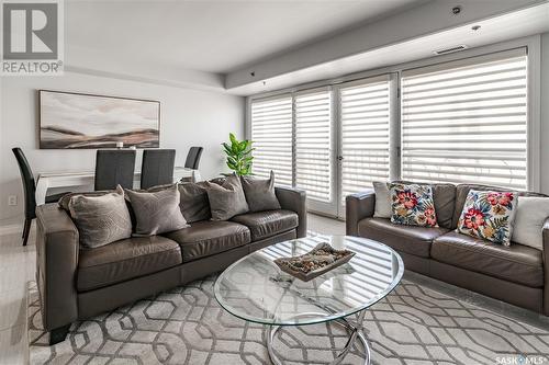 504 157 2Nd Avenue N, Saskatoon, SK - Indoor Photo Showing Living Room