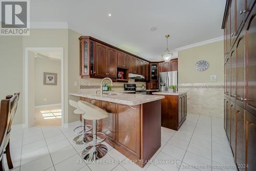 99 Gidleigh Park Crescent, Vaughan (Islington Woods), ON - Indoor Photo Showing Kitchen