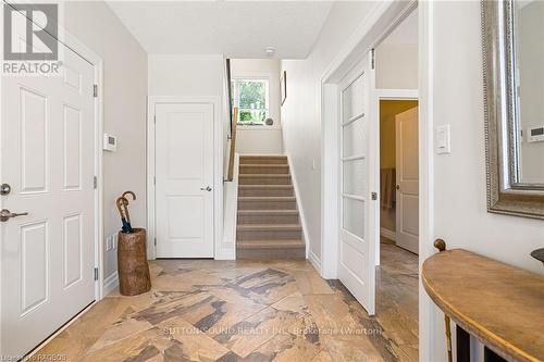 110 Sunset Boulevard, Georgian Bluffs, ON - Indoor Photo Showing Other Room