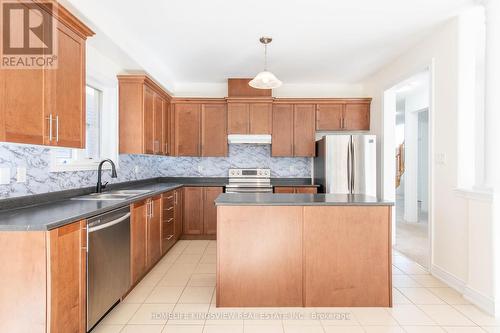 3021 Stone Ridge Boulevard, Orillia, ON - Indoor Photo Showing Kitchen