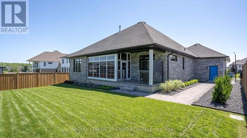 17 Edgeview Crescent, Middlesex Centre (Komoka), ON - Outdoor