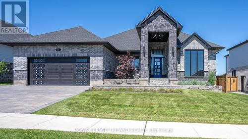 17 Edgeview Crescent, Middlesex Centre (Komoka), ON - Outdoor With Facade