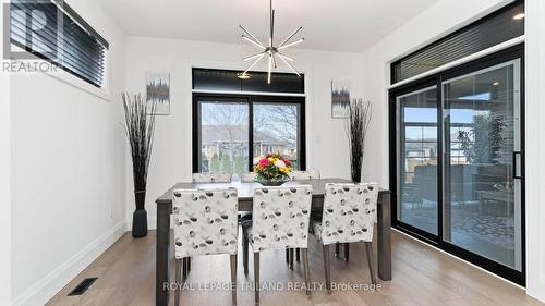 17 Edgeview Crescent, Middlesex Centre (Komoka), ON - Indoor Photo Showing Dining Room