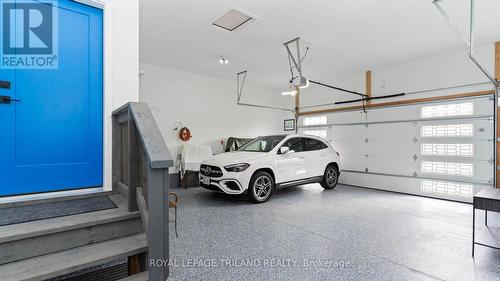 17 Edgeview Crescent, Middlesex Centre (Komoka), ON - Indoor Photo Showing Garage