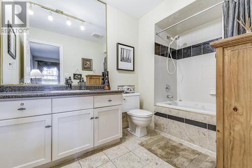 2141 Ghent Avenue, Burlington, ON - Indoor Photo Showing Bathroom