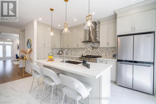 42 Frost Street, Brampton (Credit Valley), ON - Indoor Photo Showing Kitchen With Upgraded Kitchen