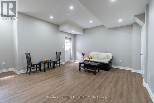 42 Frost Street, Brampton, ON - Indoor