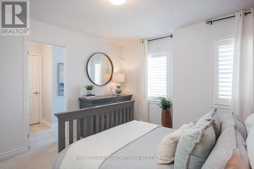 149 Whitlock Avenue, Milton (Ford), ON - Indoor Photo Showing Bedroom