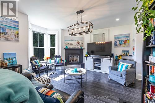 4553 Solina Road, Clarington, ON - Indoor Photo Showing Living Room With Fireplace