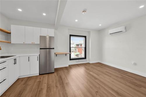 UPPER LEVEL - 68 Kinrade Avenue, Hamilton, ON - Indoor Photo Showing Kitchen